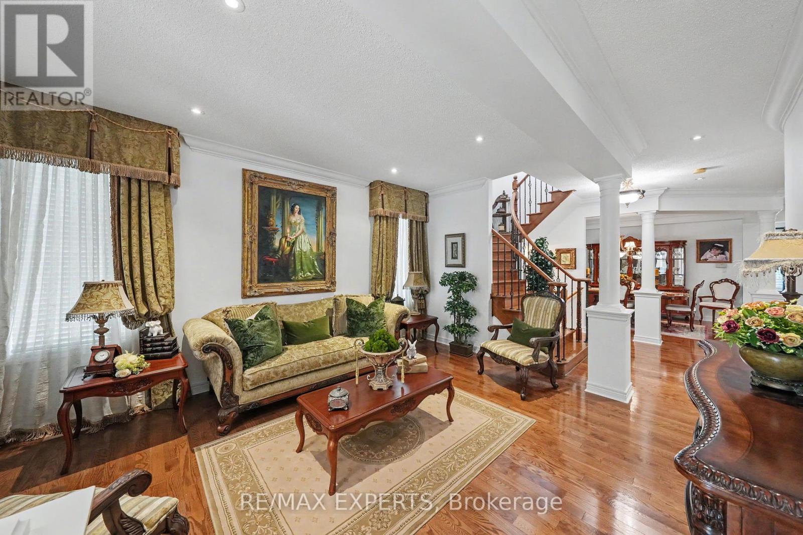 15 ARROWOOD CRESCENT - 5