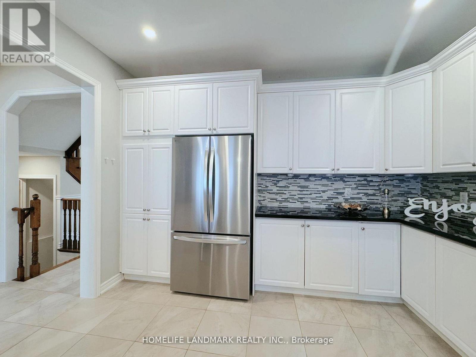 13 WOODWAY LANE - Image 21