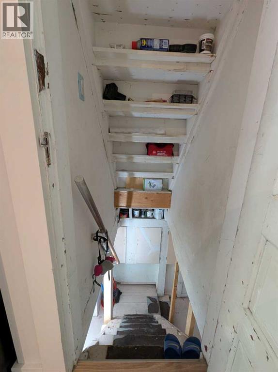 421 12 Street N — photo 29