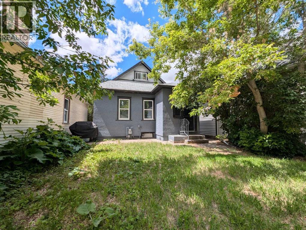 421 12 Street N — photo 33