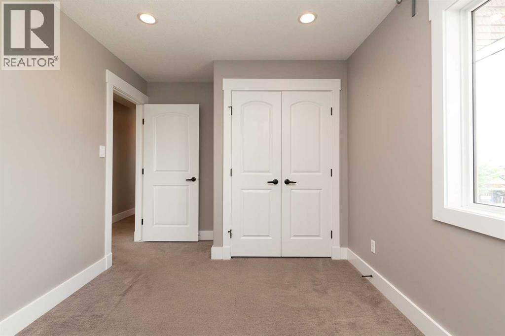 788 Canyonview Close W — photo 23