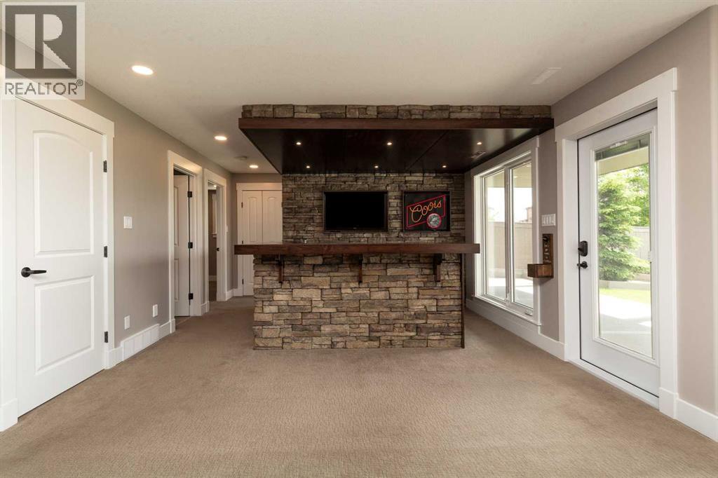 788 Canyonview Close W — photo 30