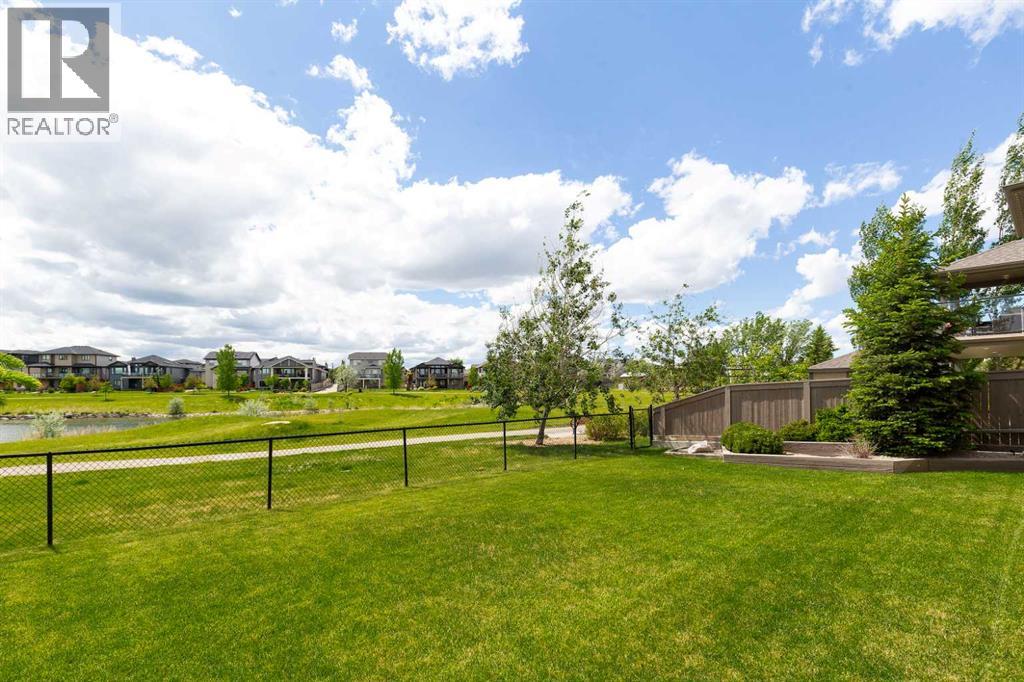 788 Canyonview Close W — photo 42