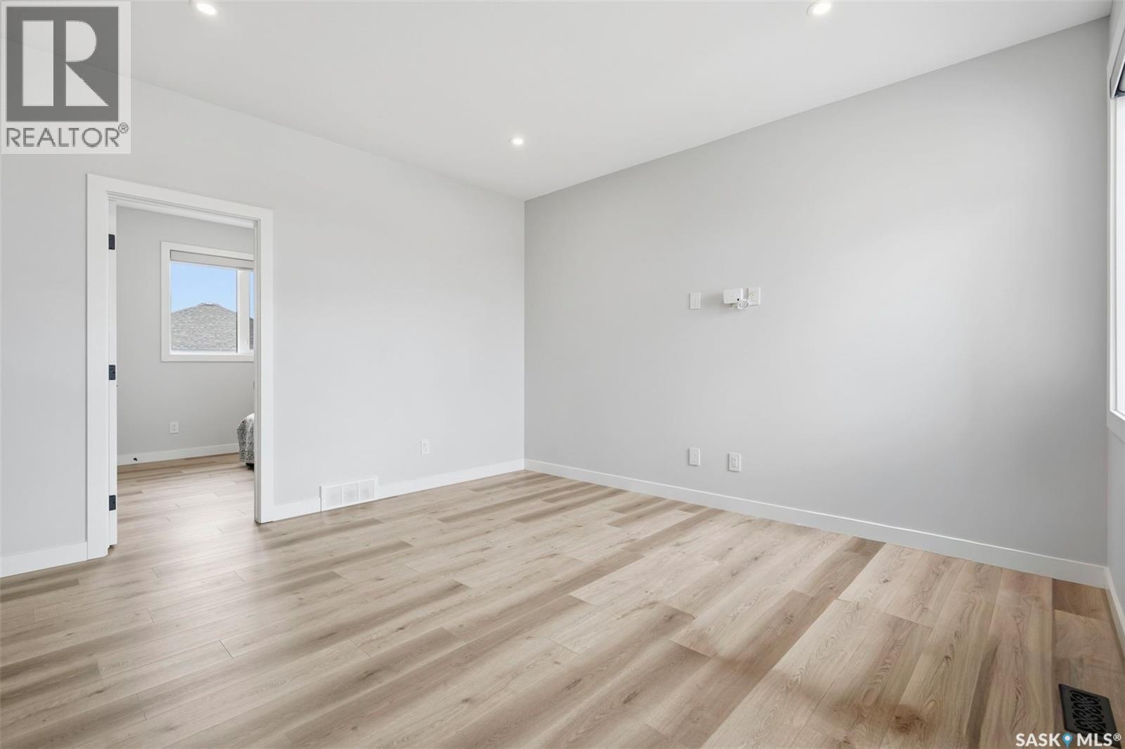 255 Flynn COVE — photo 20