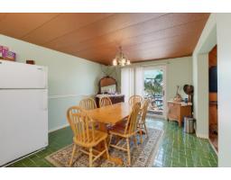 Enclosed porch - 4 Ch. Montgomery, L Isle Aux Allumettes, QC J0X1M0 Photo 10