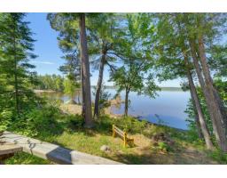 4 Ch. Montgomery, L Isle Aux Allumettes, QC J0X1M0 Photo 19