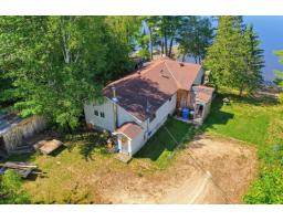 4 Ch. Montgomery, L Isle Aux Allumettes, QC J0X1M0 Photo 23