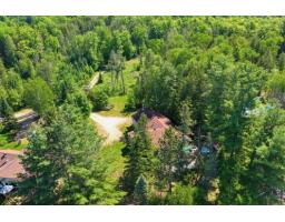 4 Ch. Montgomery, L Isle Aux Allumettes, QC J0X1M0 Photo 25