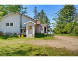4 Ch. Montgomery, L Isle Aux Allumettes, QC J0X1M0 Photo 28