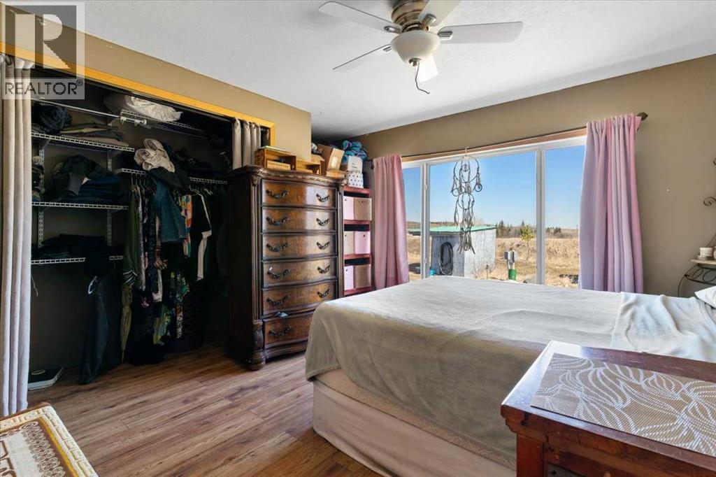 25, 712016 Range Road 72A - 16