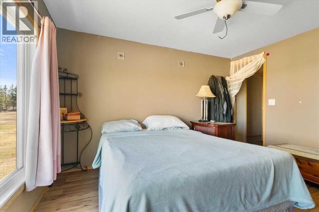 25, 712016 Range Road 72A - 17