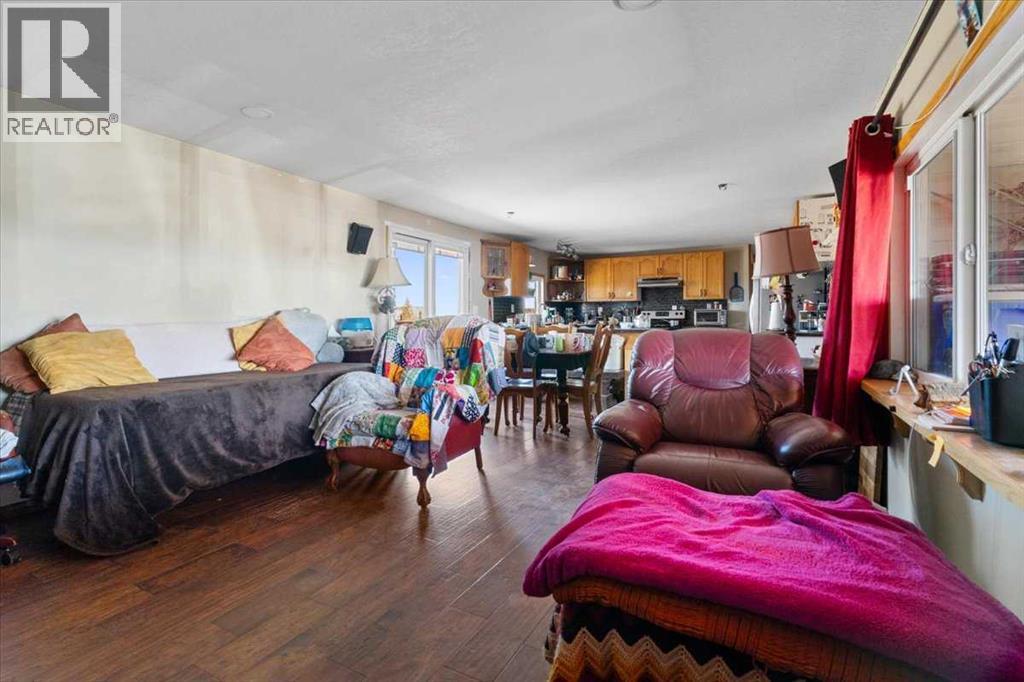 25, 712016 Range Road 72A - 6