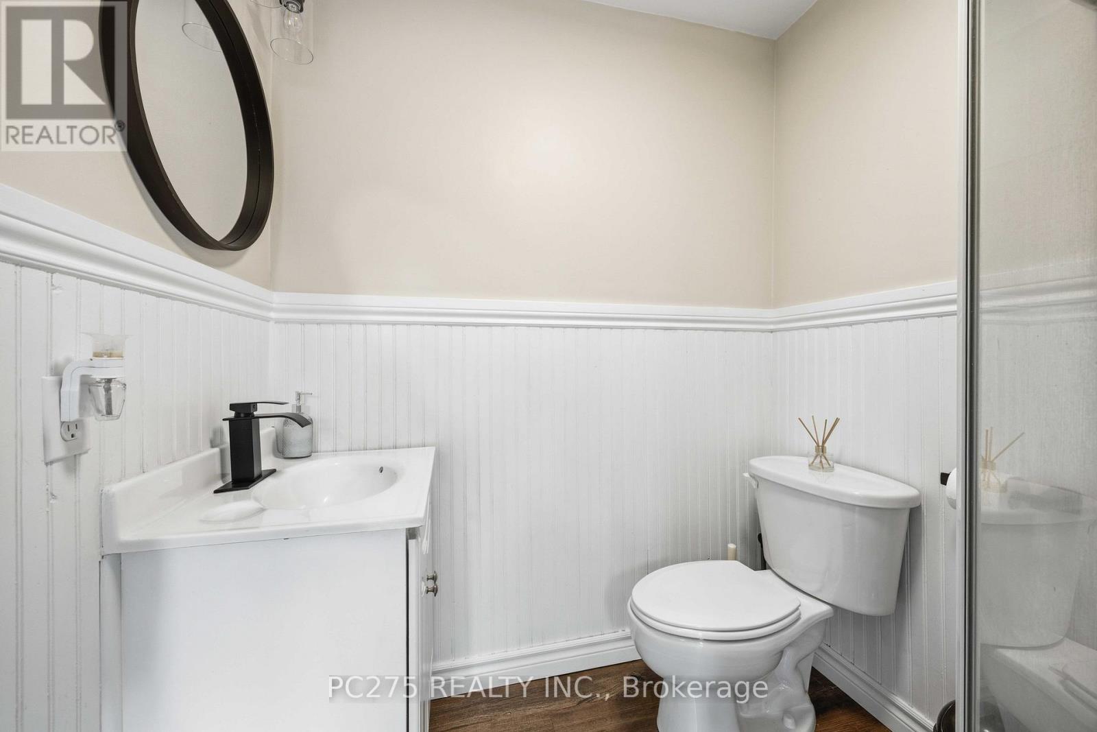112 ESSEX STREET - 15