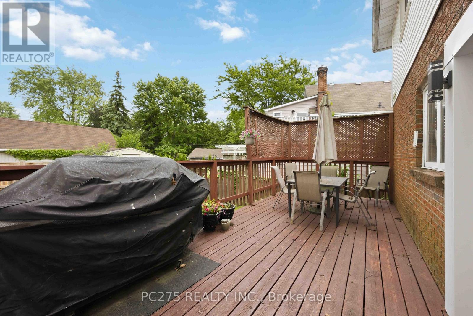 112 ESSEX STREET - 27