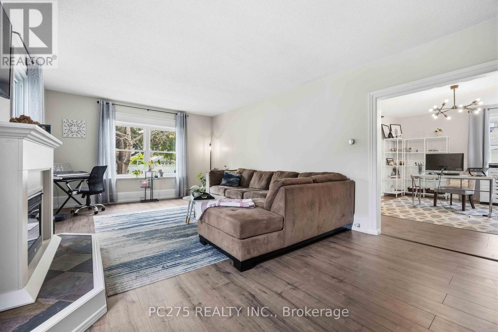 112 ESSEX STREET - 5