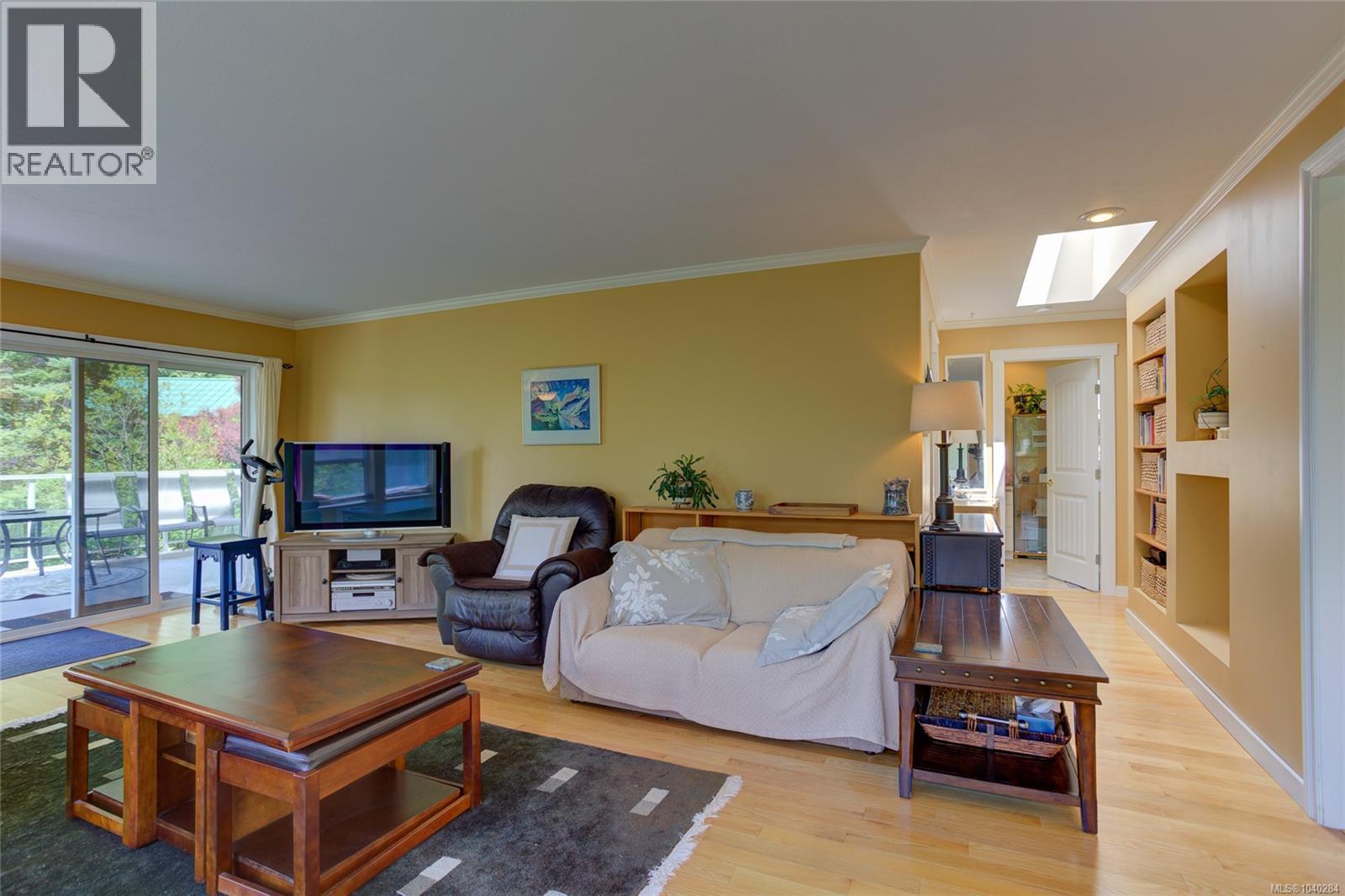 9857 Youbou Rd - 17