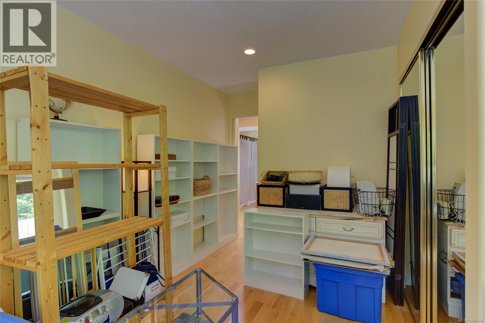 9857 Youbou Rd - 29