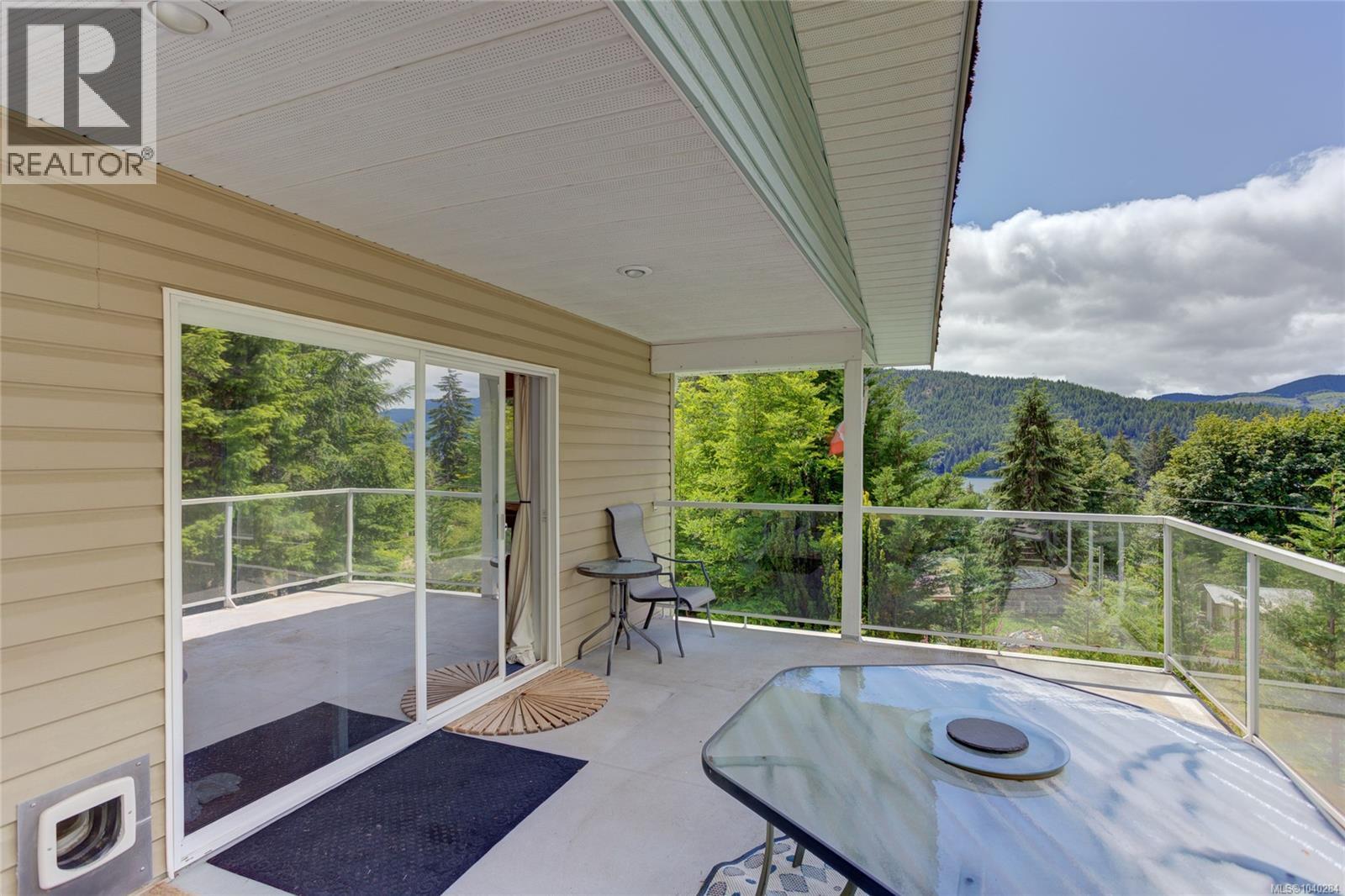 9857 Youbou Rd - 31