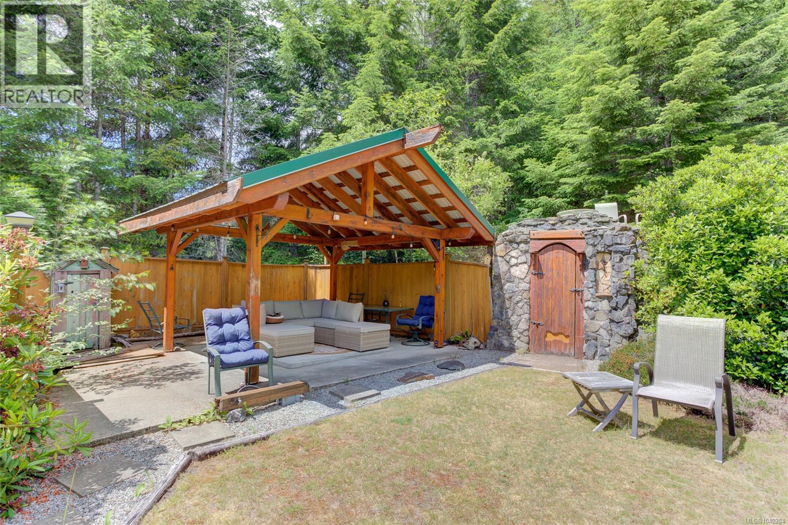 9857 Youbou Rd - 34