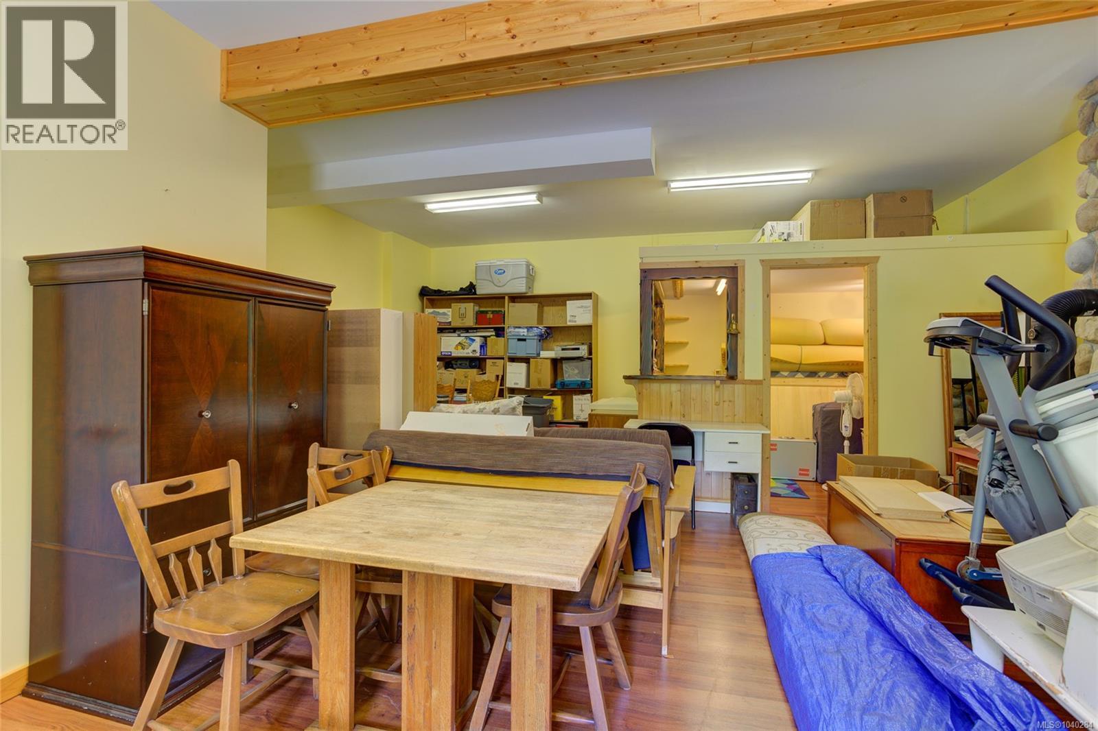 9857 Youbou Rd - 39