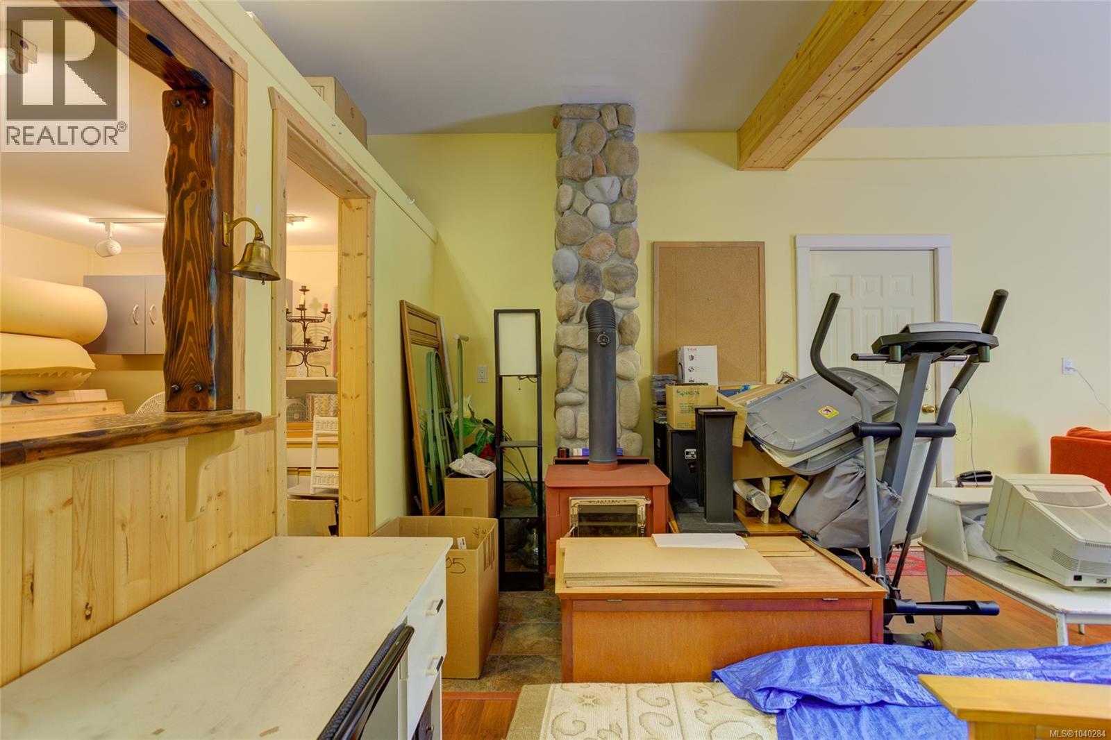9857 Youbou Rd - 41