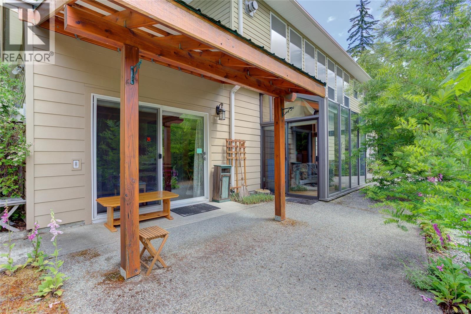 9857 Youbou Rd - 47