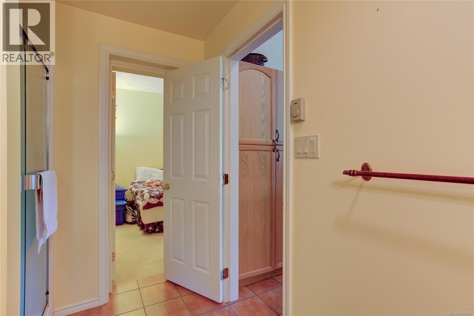 9857 Youbou Rd - 58