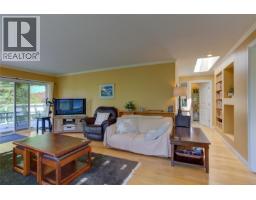 9857 Youbou Rd, Youbou, BC V0R3E1 Photo 17