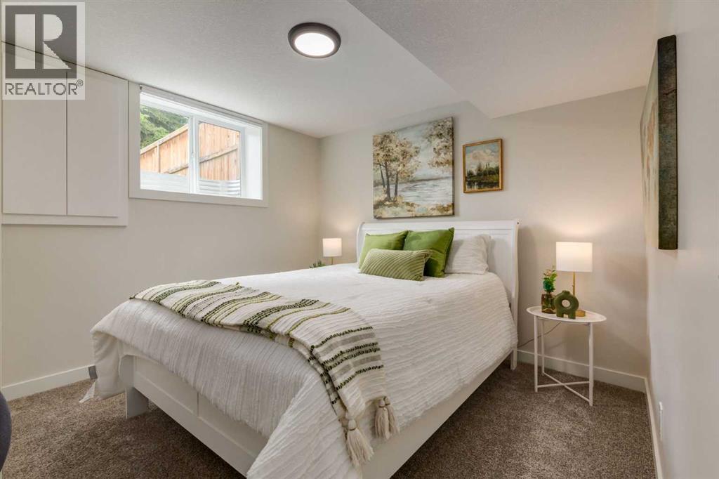 956 Midridge Drive SE — photo 37
