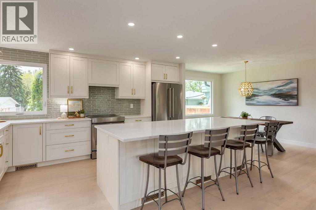 956 Midridge Drive SE — photo 10