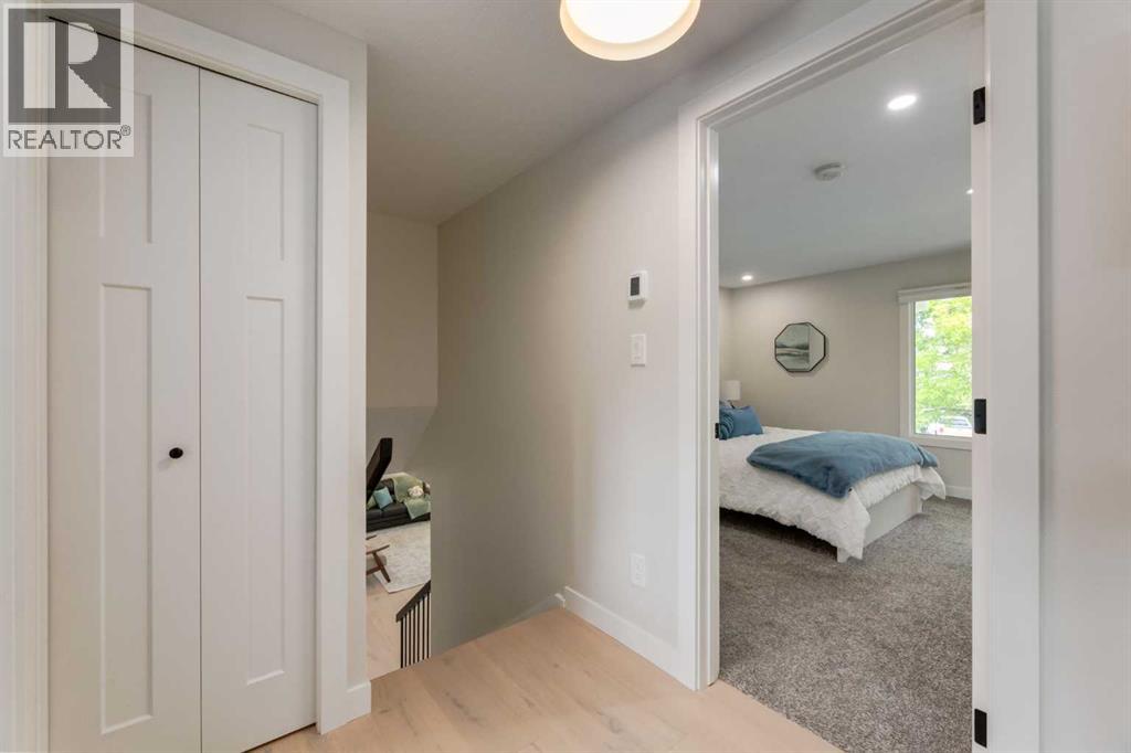 956 Midridge Drive SE — photo 15
