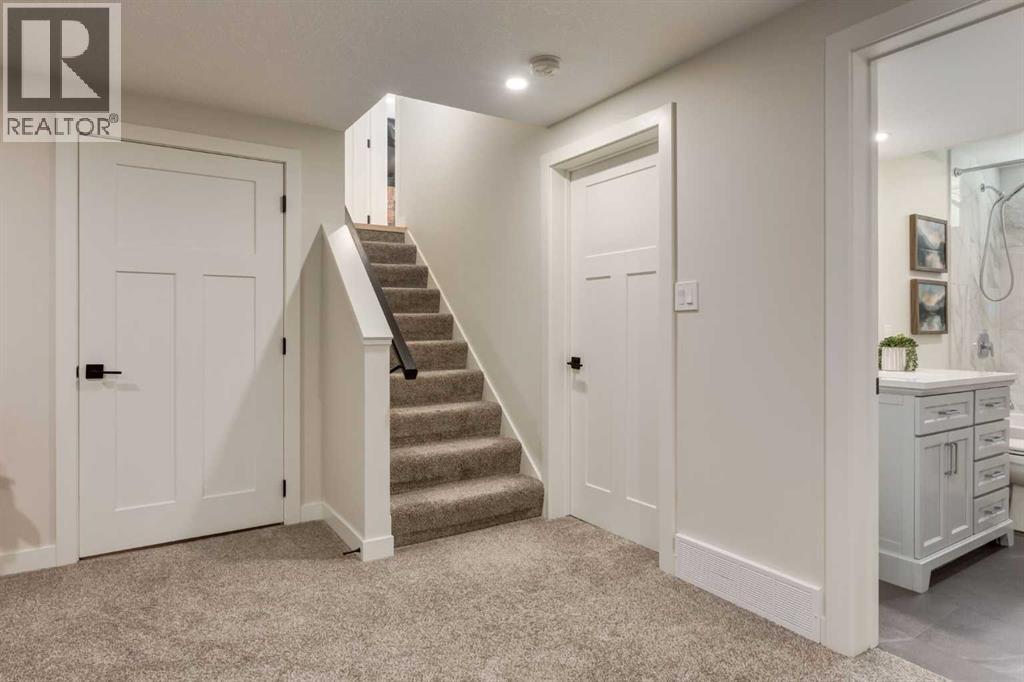 956 Midridge Drive SE — photo 33