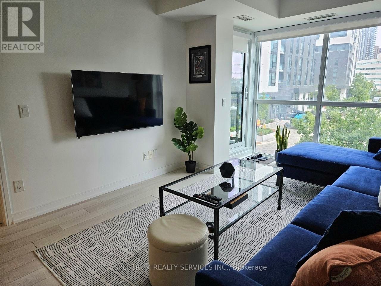 #207 20 THOMAS RILEY ROAD W - 14