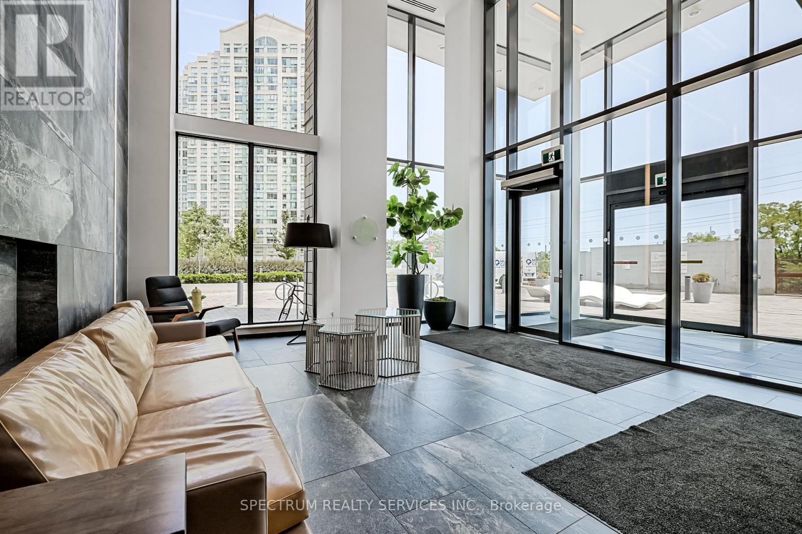 #207 20 THOMAS RILEY ROAD W - 3