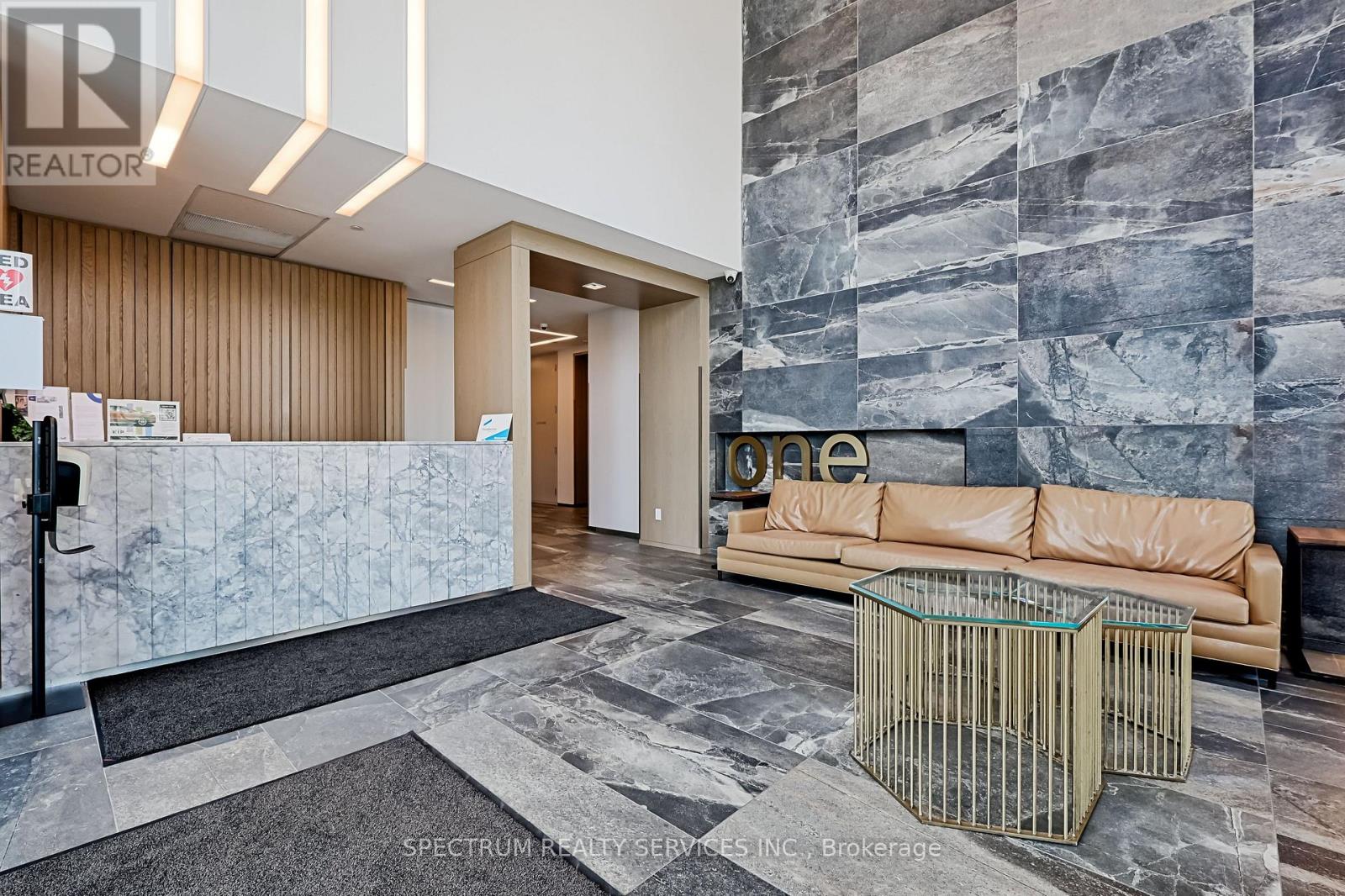 #207 20 THOMAS RILEY ROAD W - 5