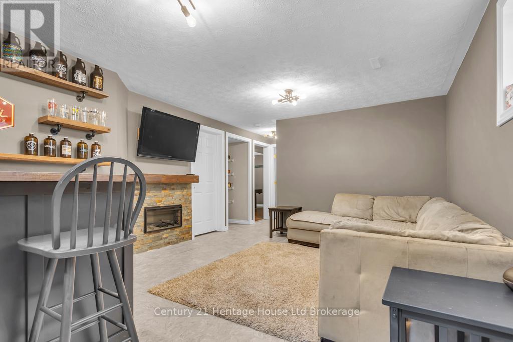 14 HERFORD STREET - 22