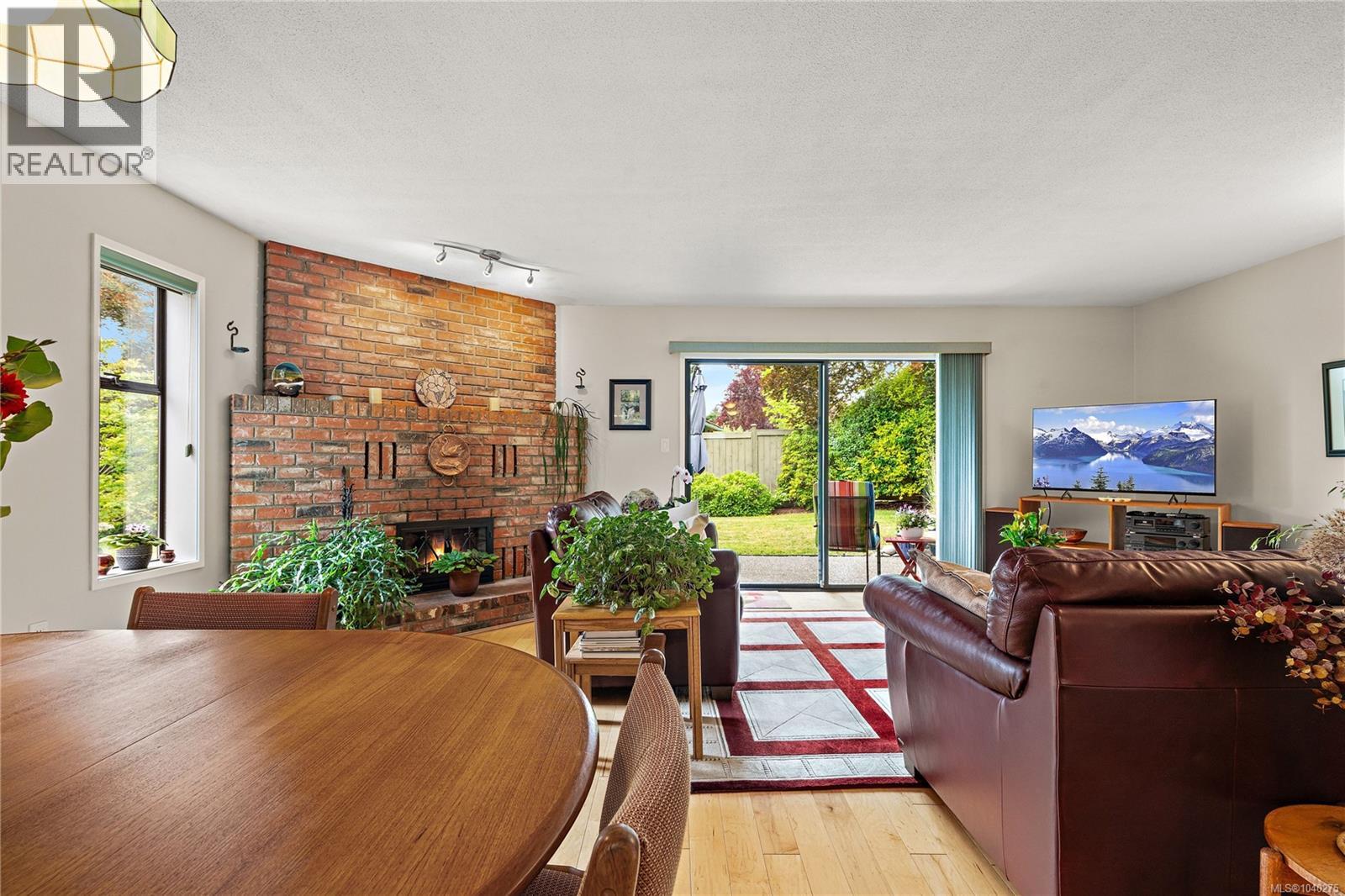 8 1950 Cultra Ave, Central Saanich
