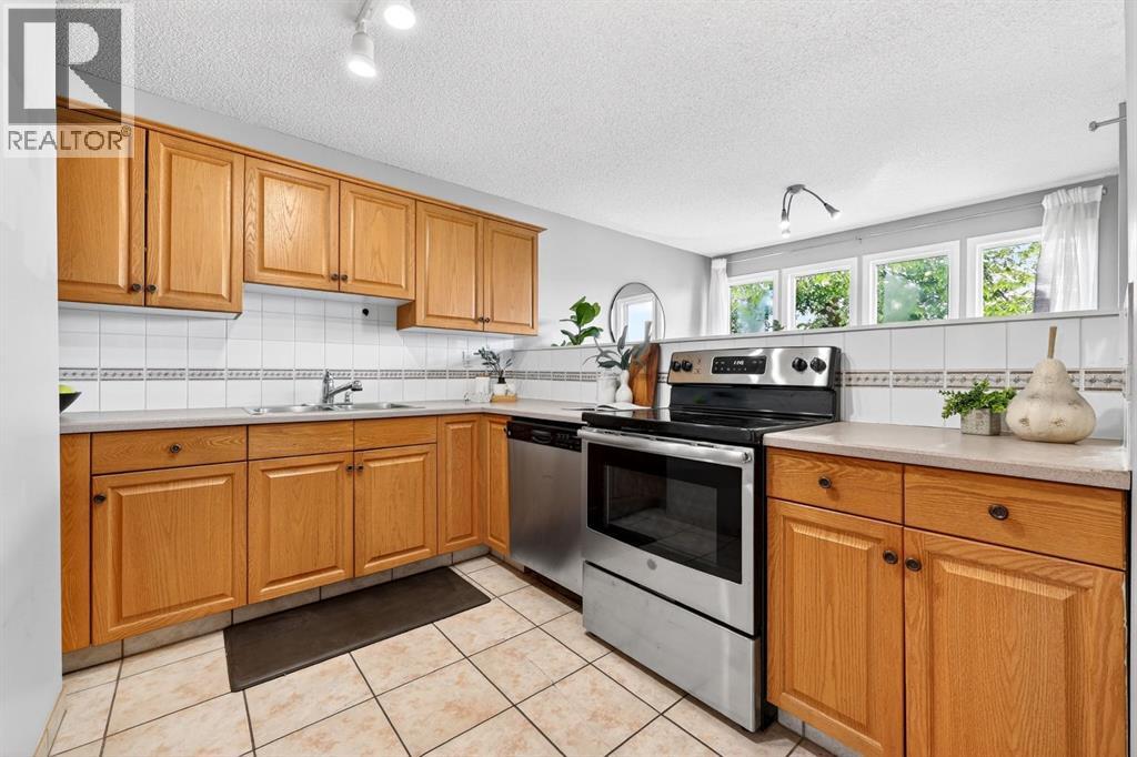 #12 635 Marsh Road NE - 12
