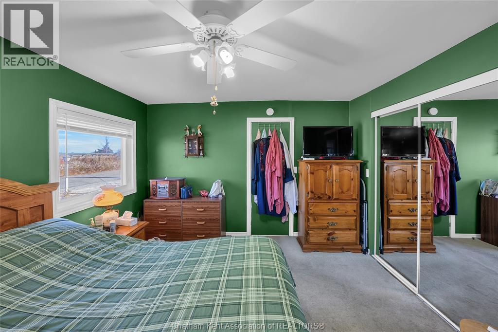 18518 Erie Shore DRIVE - 18