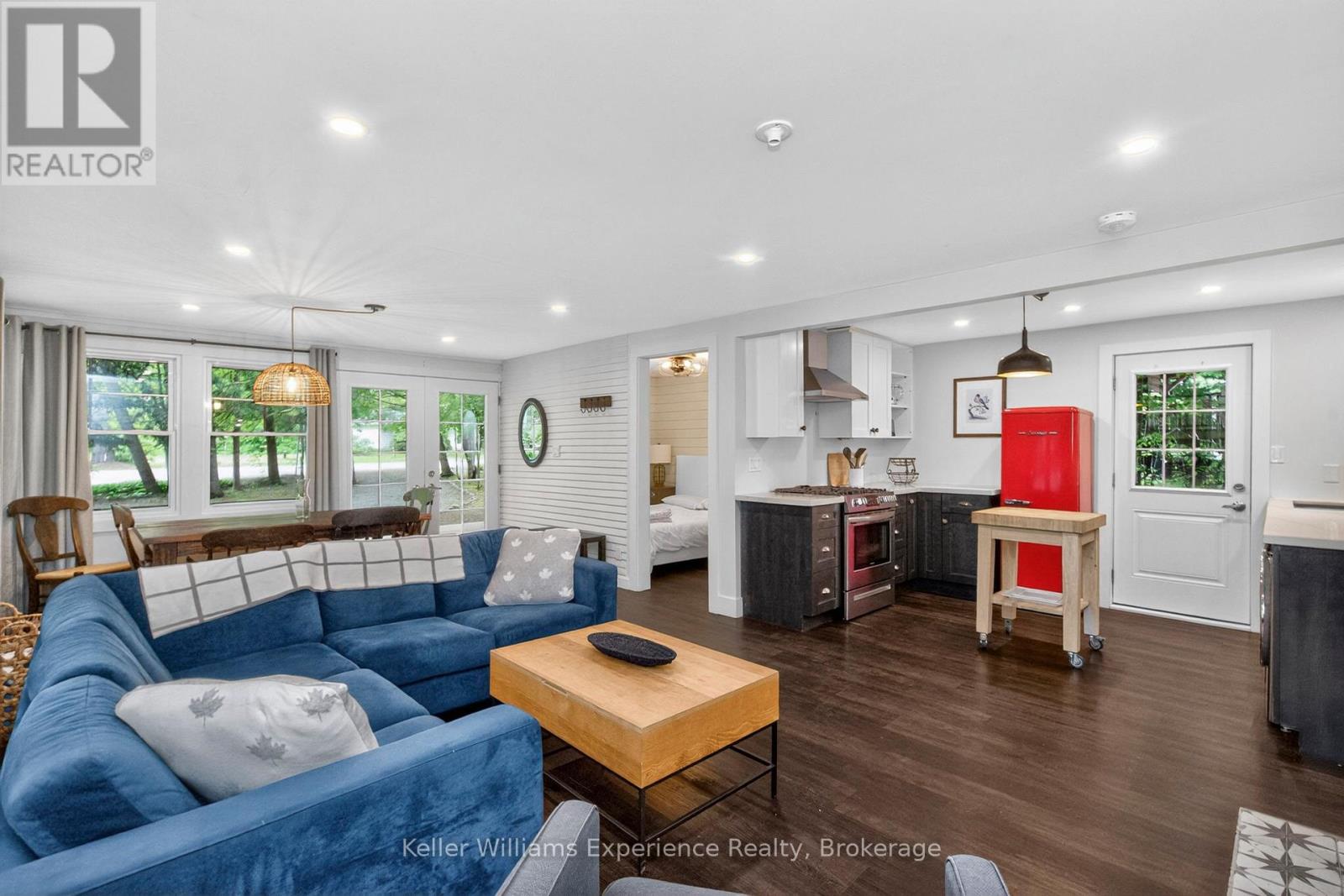 14 THUNDER BAY LANE - 11