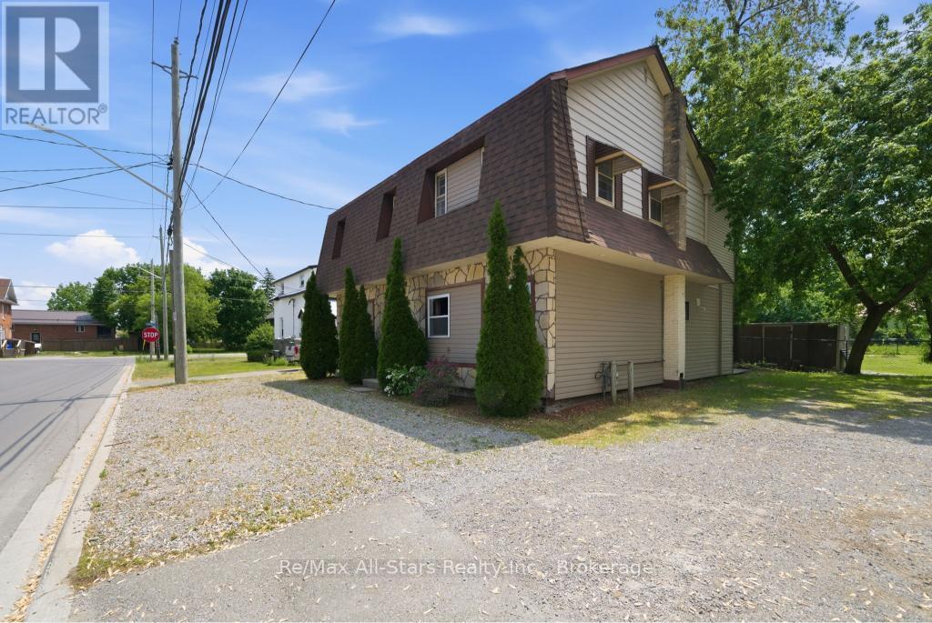 103 DURHAM STREET W - 2