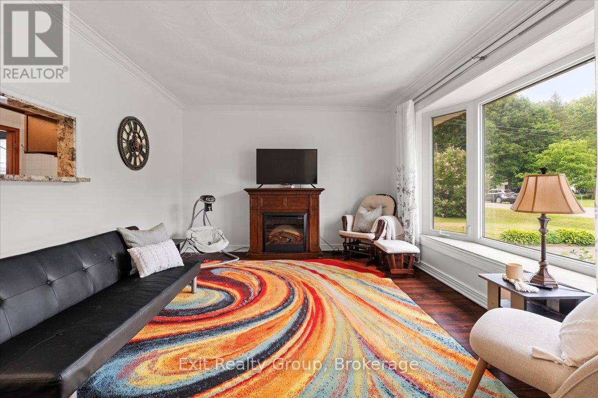 29 BARRY ROAD - 10