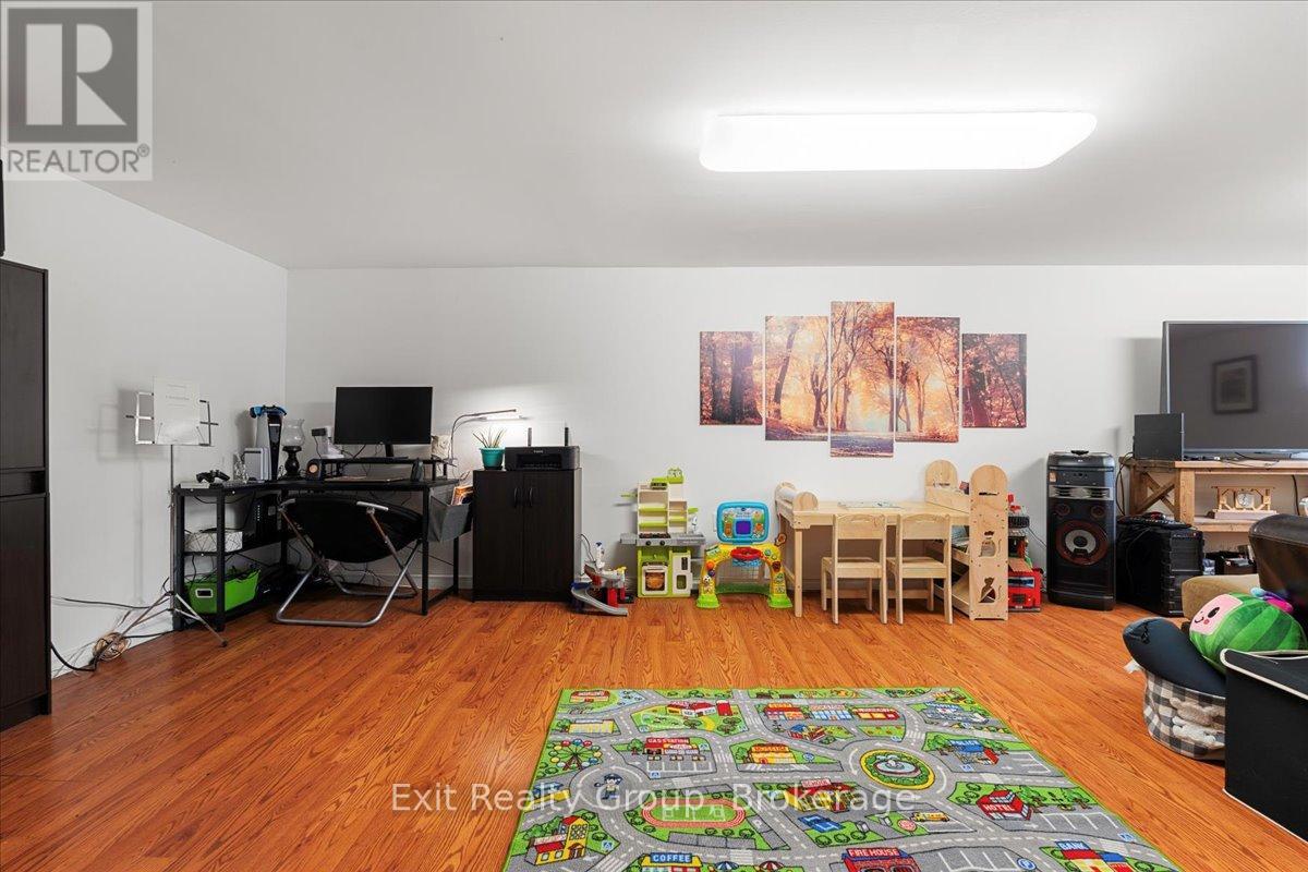 29 BARRY ROAD - 20