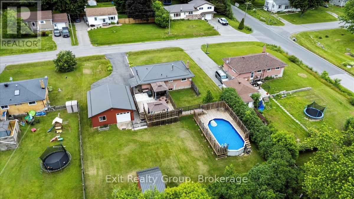 29 BARRY ROAD - 40