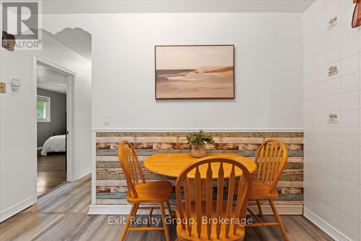 29 BARRY ROAD - 8