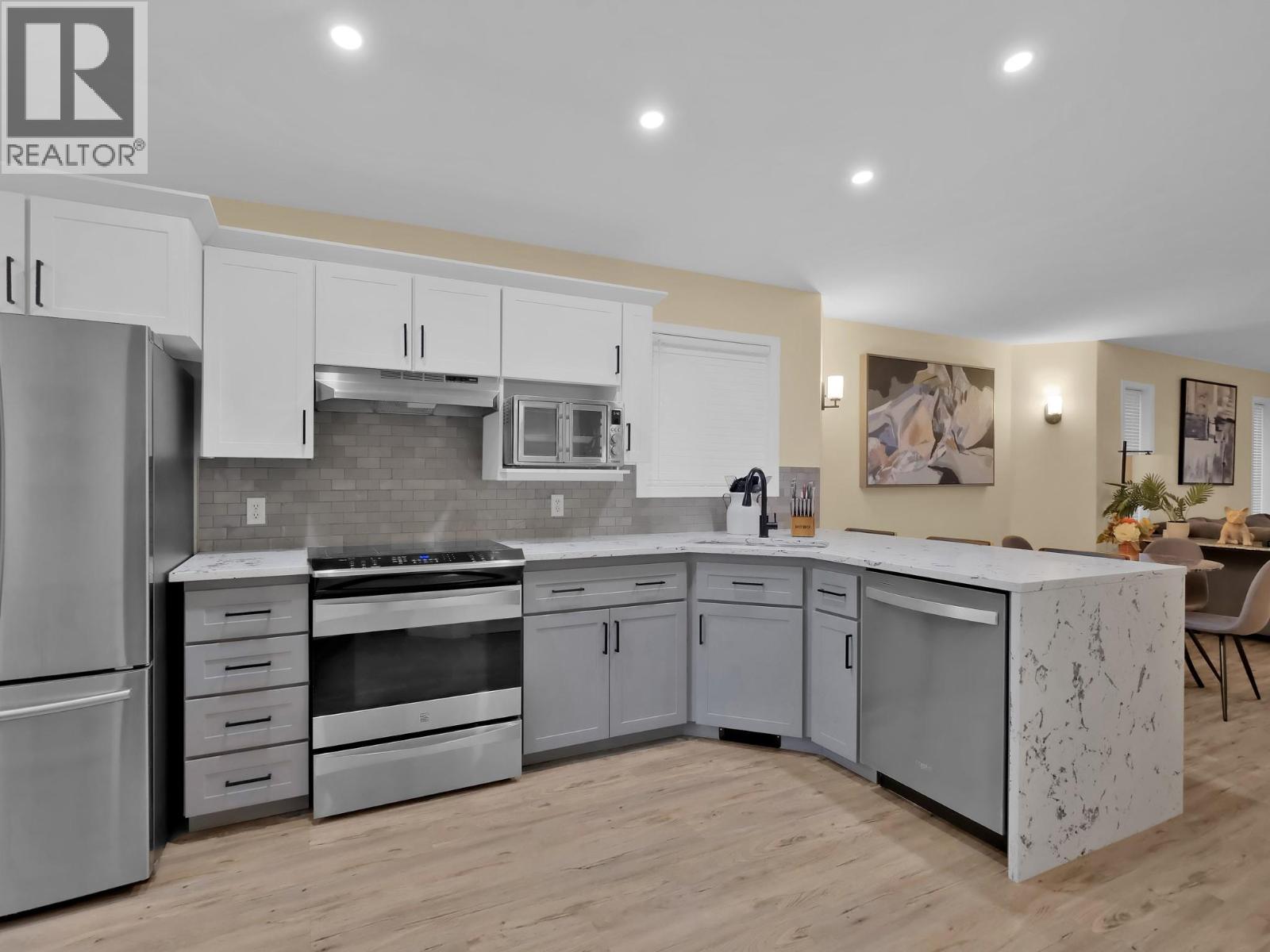 #26 2210 Louie Drive - 3