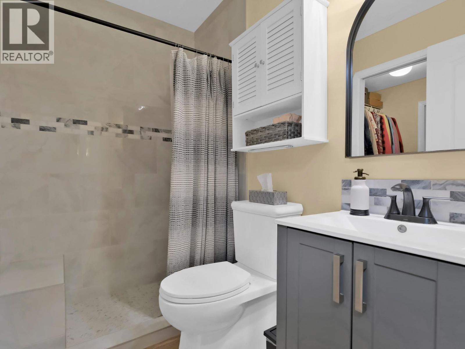#26 2210 Louie Drive - 18