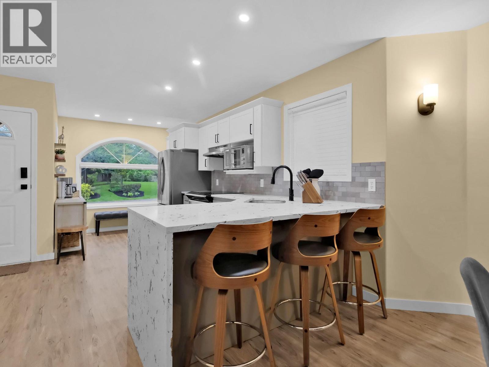 #26 2210 Louie Drive - 5