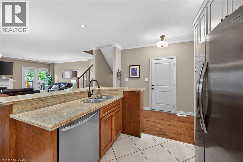 4-bedroom home for sale at 6 SOUTHWOOD Crescent, Caledonia ON · photo 12 of 51