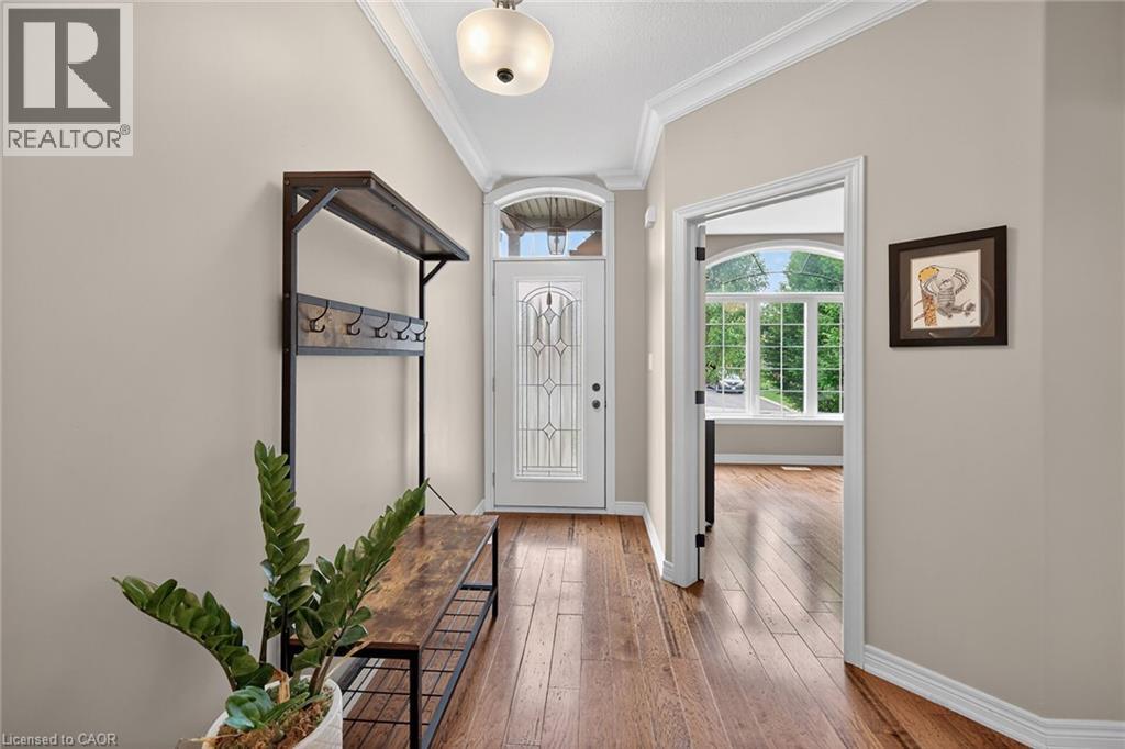 4-bedroom home for sale at 6 SOUTHWOOD Crescent, Caledonia ON · photo 5 of 51